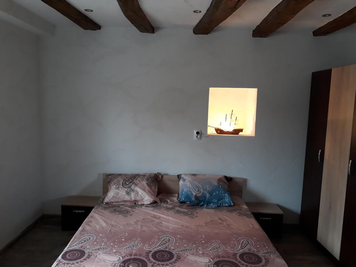 Popovi Koshari Guest House Dolno Panicherevo ภายนอก รูปภาพ